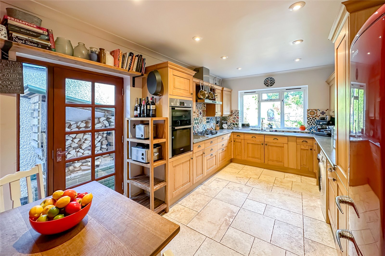 4 bed detached house for sale in Lower Luton Road, Wheathampstead, St. Albans, Hertfordshire, AL4  - Property Image 3