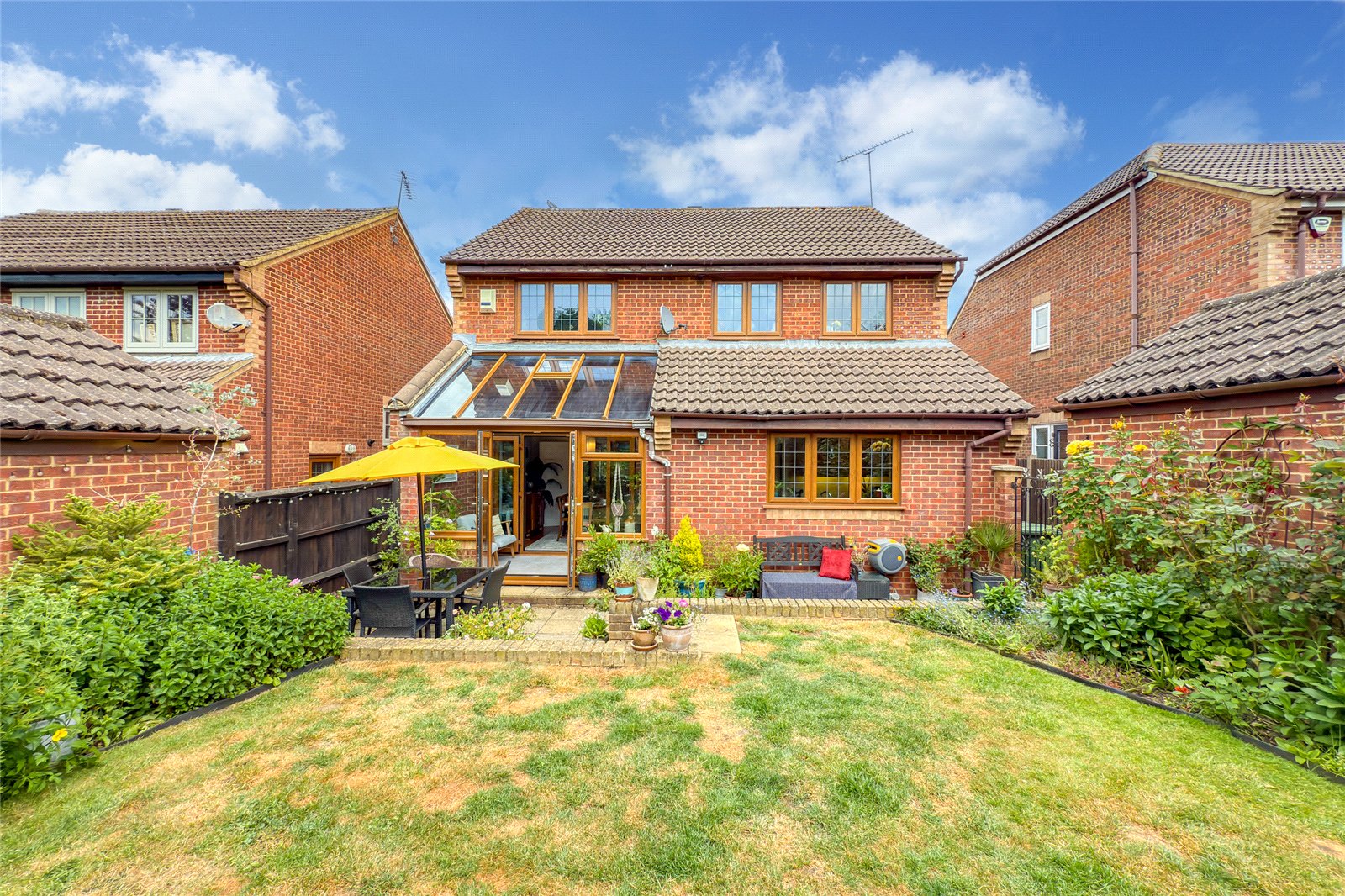 4 bed detached house for sale in Carpenders Close, Harpenden, Hertfordshire, AL5 - Property Image 16