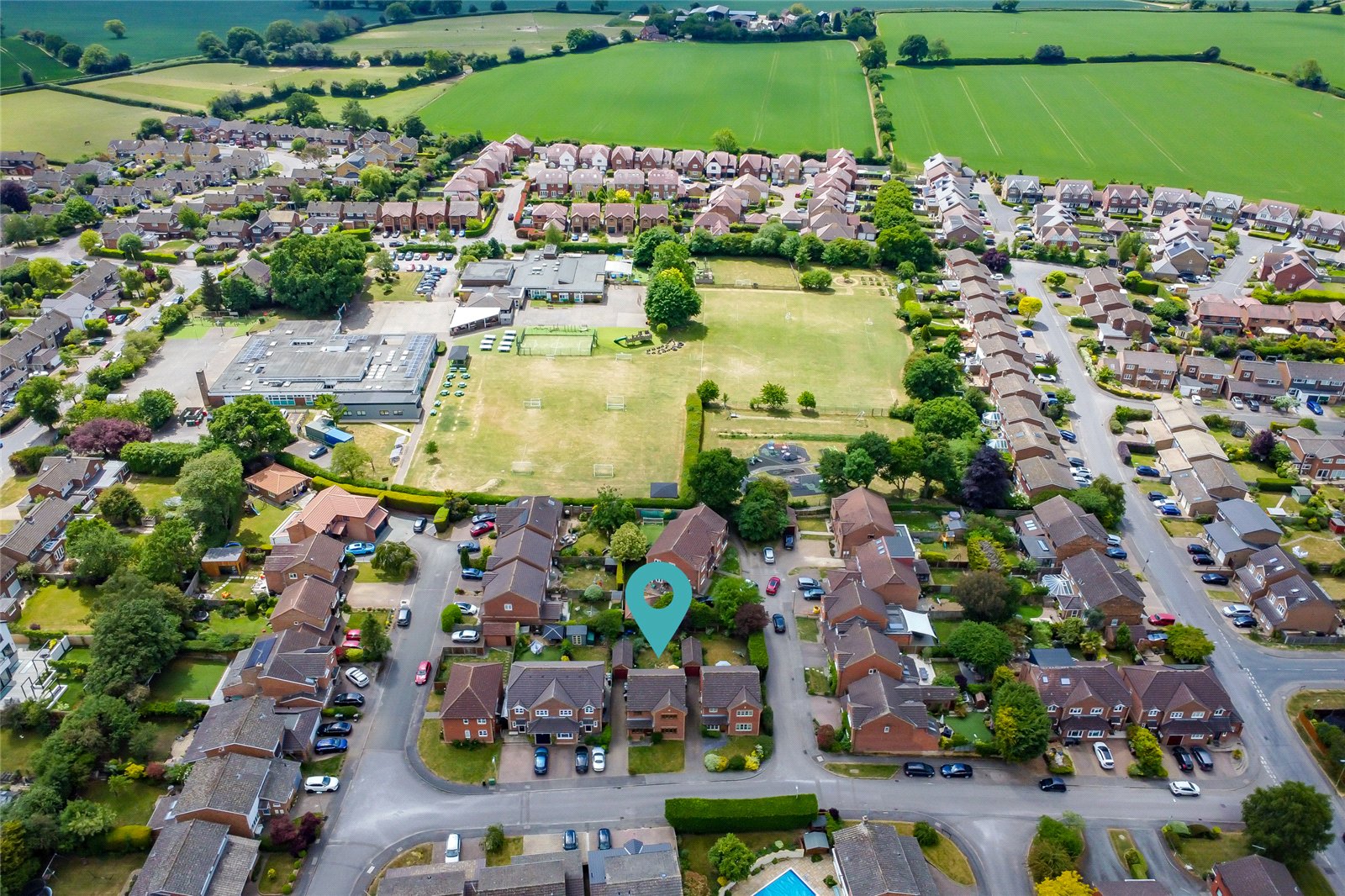 4 bed detached house for sale in Carpenders Close, Harpenden, Hertfordshire, AL5 - Property Image 18