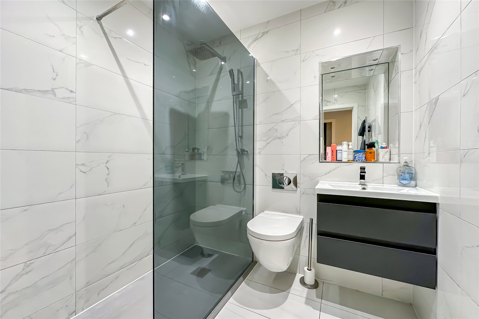 1 bed apartment for sale in St Margarets Court, Cross Way, Harpenden, Hertfordshire, AL5  - Property Image 8