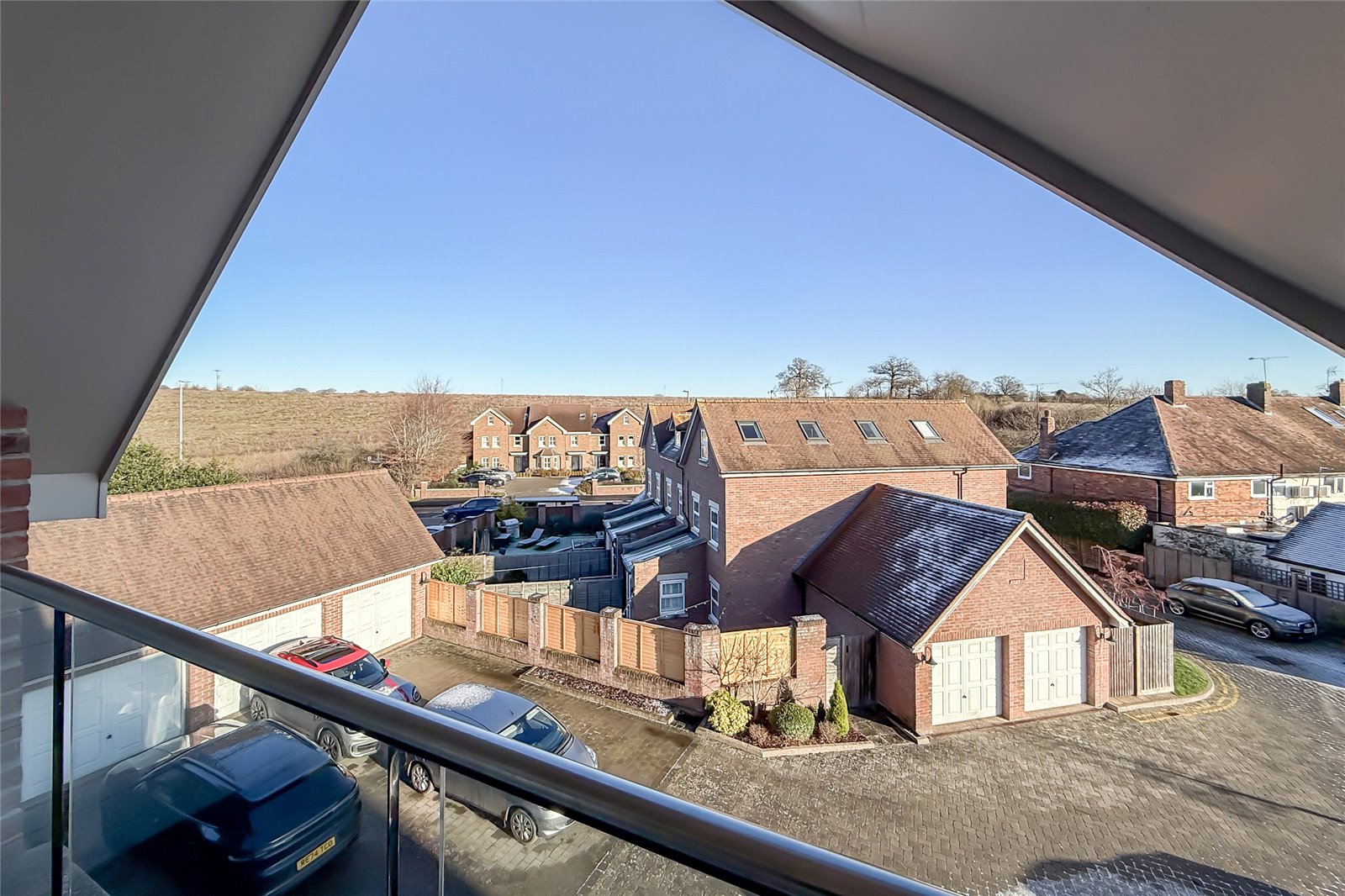 5 bed terraced house for sale in Green Lawns Close, Harpenden, Hertfordshire, AL5  - Property Image 11