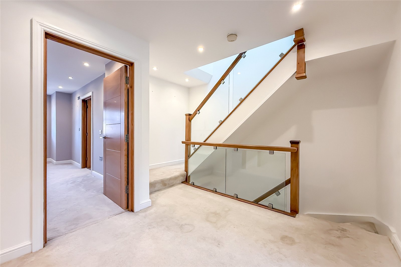 5 bed terraced house for sale in Green Lawns Close, Harpenden, Hertfordshire, AL5  - Property Image 19