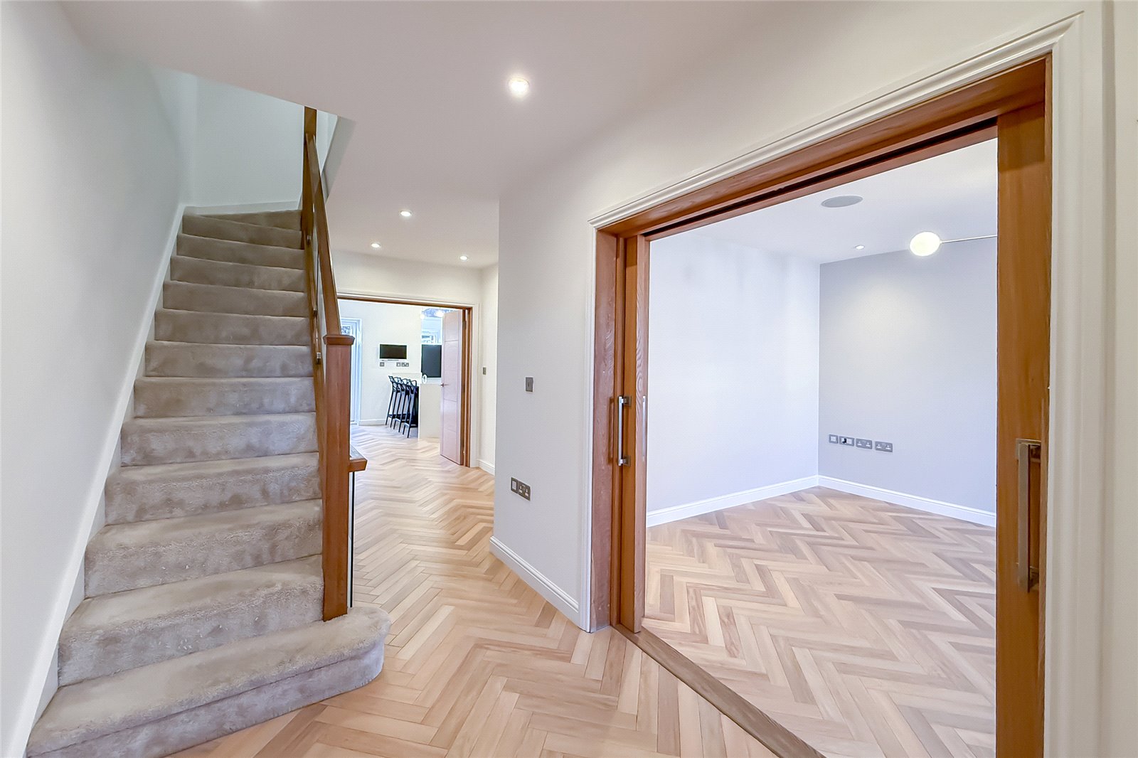 5 bed terraced house for sale in Green Lawns Close, Harpenden, Hertfordshire, AL5  - Property Image 22