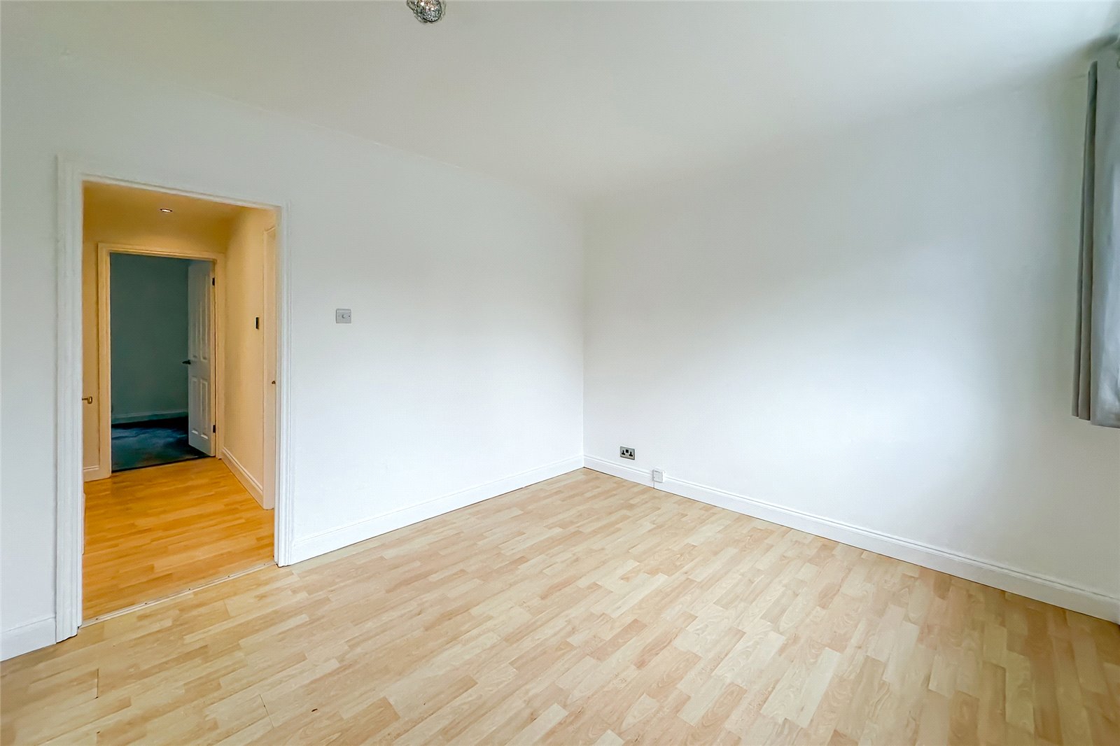 1 bed ground floor flat to rent in Harding Court, Masefield Road, Harpenden, Hertfordshire, AL5 - Property Image 7