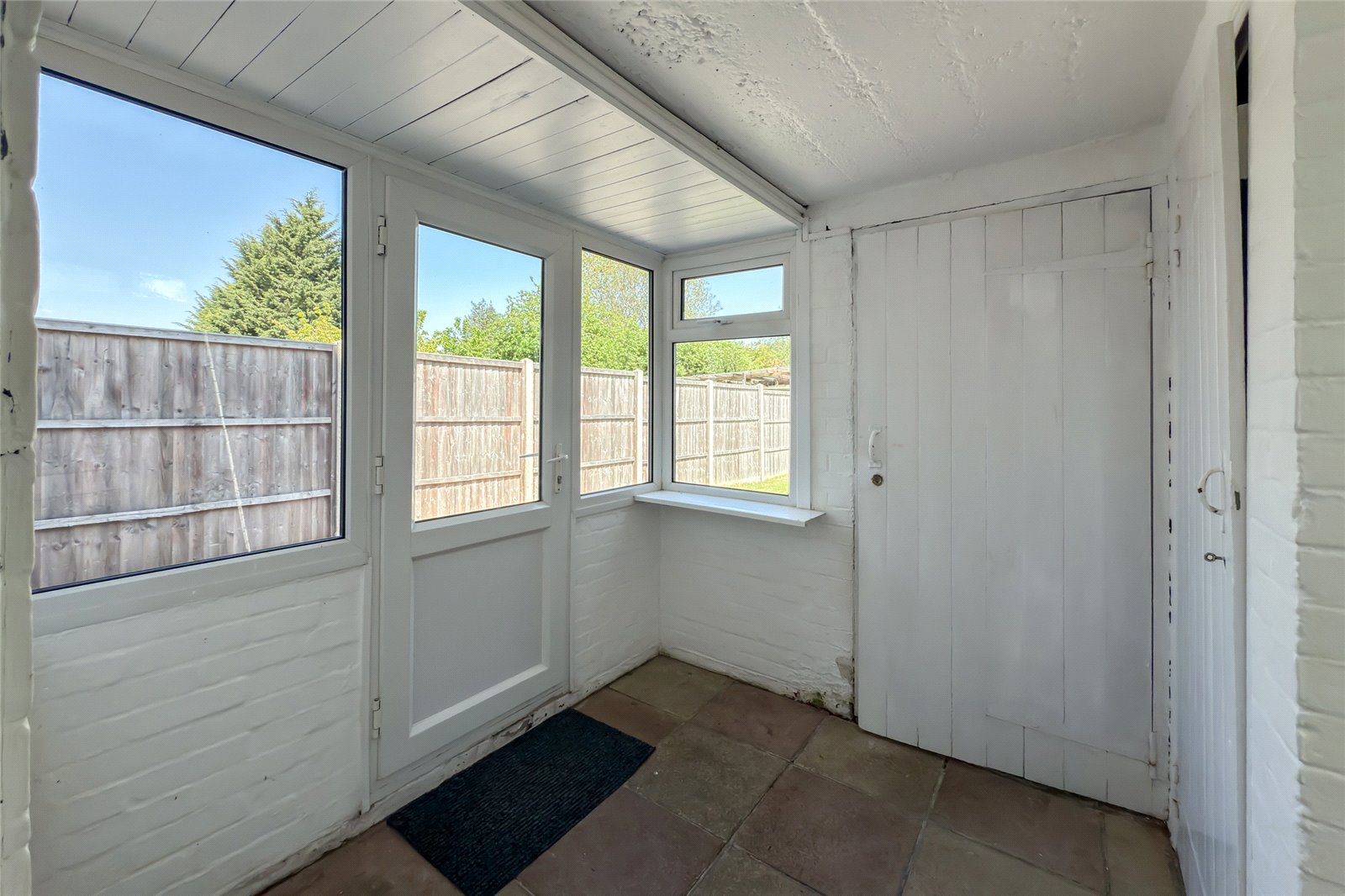 3 bed semi-detached house to rent in Cavan Drive, St. Albans, Hertfordshire, AL3 - Property Image 5