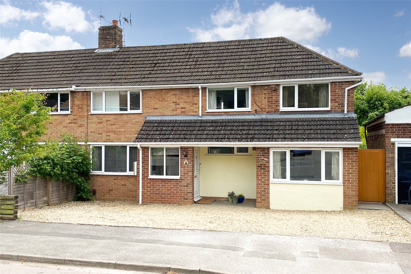 3 bed semi-detached house for sale in Grove Avenue, Harpenden, Hertfordshire, AL5  - Property Image 2