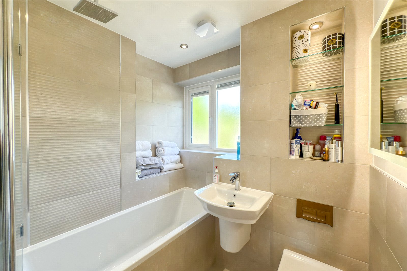 4 bed detached house for sale in Ambrose Lane, Harpenden, Hertfordshire, AL5  - Property Image 22
