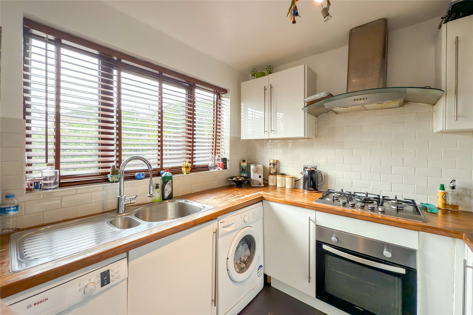 3 bed terraced house for sale in Colney Heath Lane, St. Albans, Hertfordshire, AL4 - Property Image 3