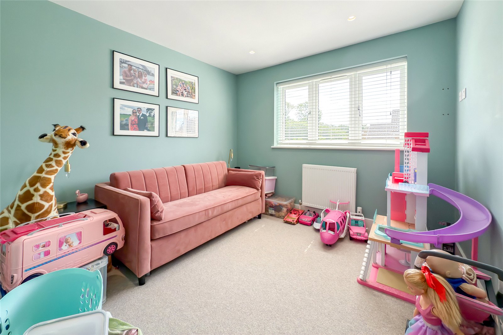 5 bed semi-detached house for sale in Alzey Gardens, Harpenden, Hertfordshire, AL5  - Property Image 18