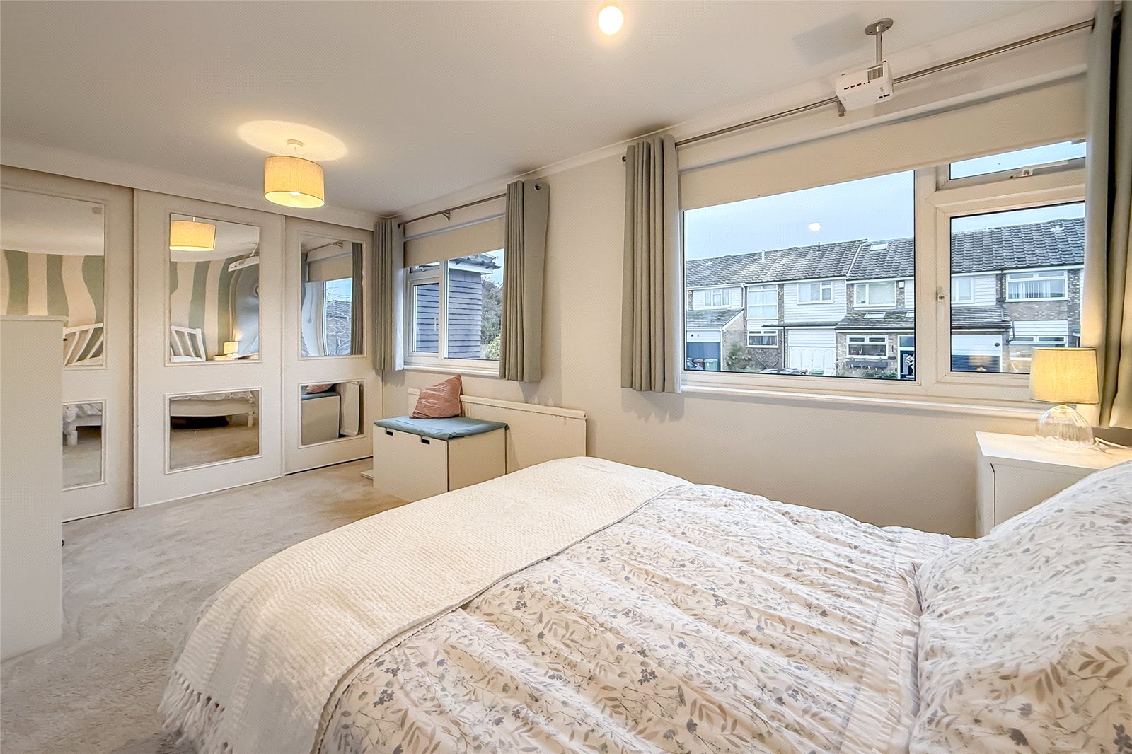 3 bed terraced house for sale in Wendover Close, Harpenden, Hertfordshire, AL5 - Property Image 6
