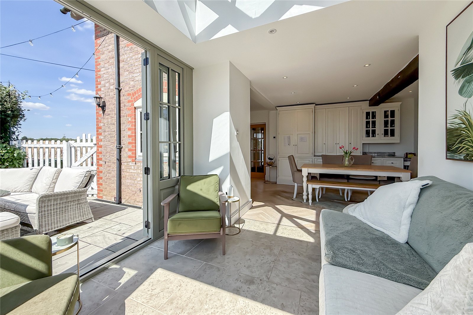 4 bed end of terrace house for sale in New Fiddlers Hill, Luton Road, Harpenden, AL5  - Property Image 16