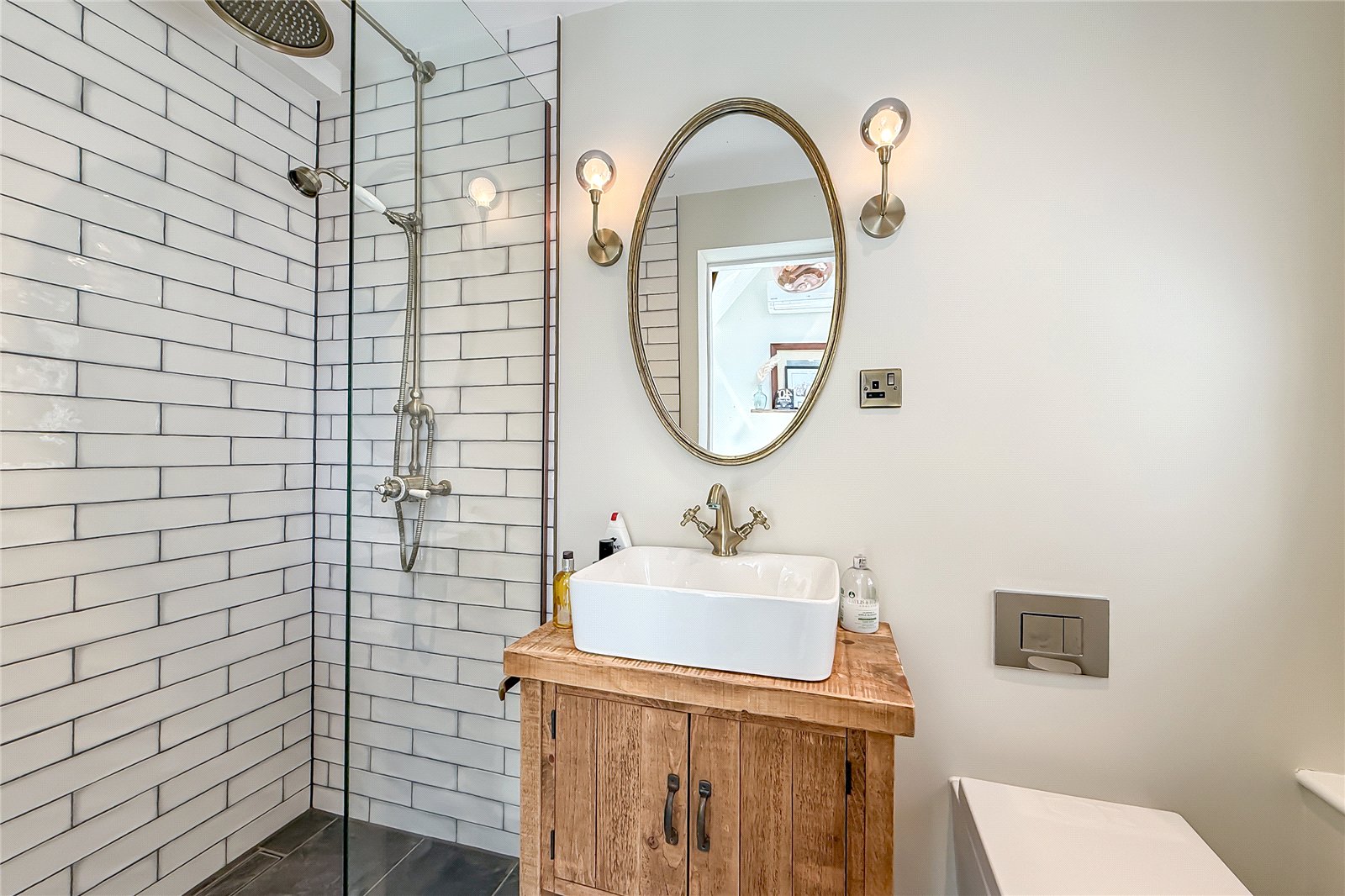 4 bed end of terrace house for sale in New Fiddlers Hill, Luton Road, Harpenden, AL5  - Property Image 25
