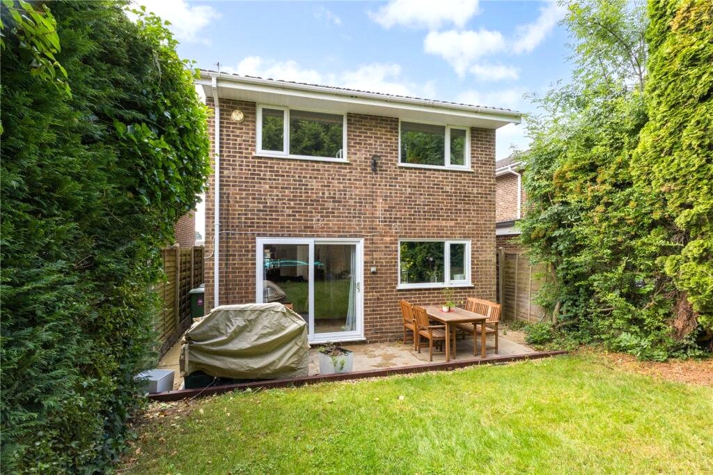4 bed detached house to rent in Welbeck Rise, Harpenden, Hertfordshire, AL5  - Property Image 15