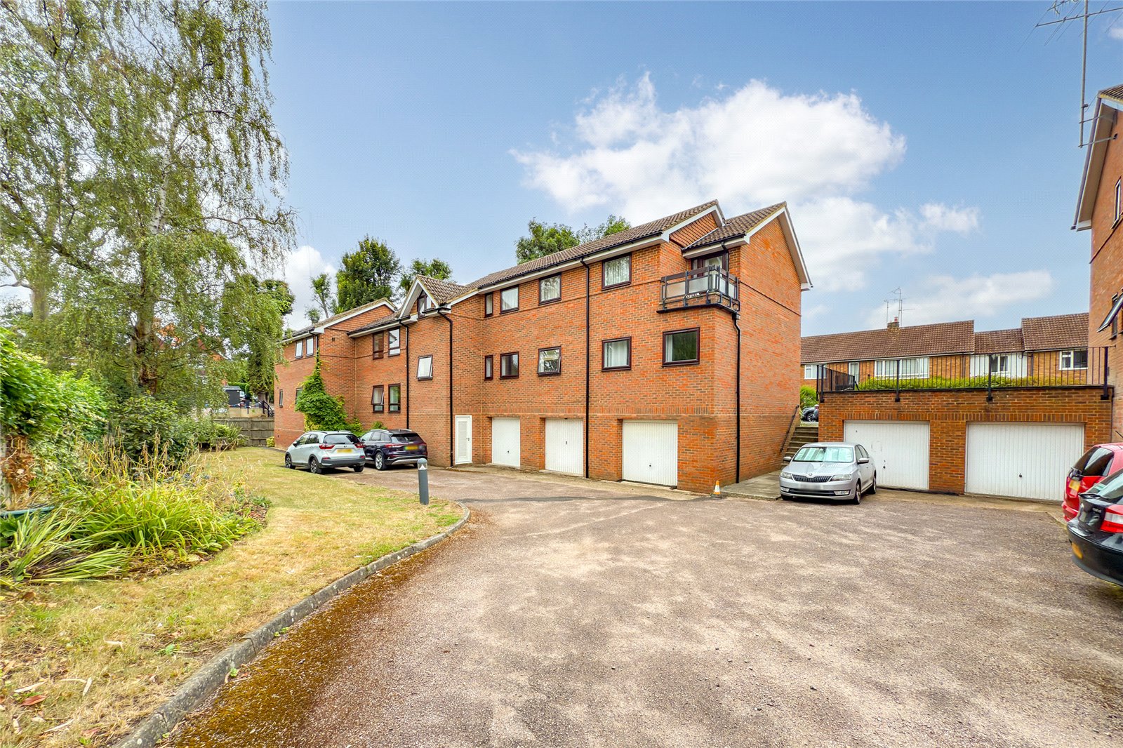 2 bed ground floor flat for sale in Tanglewood, Douglas Road, Harpenden, Hertfordshire, AL5 - Property Image 11