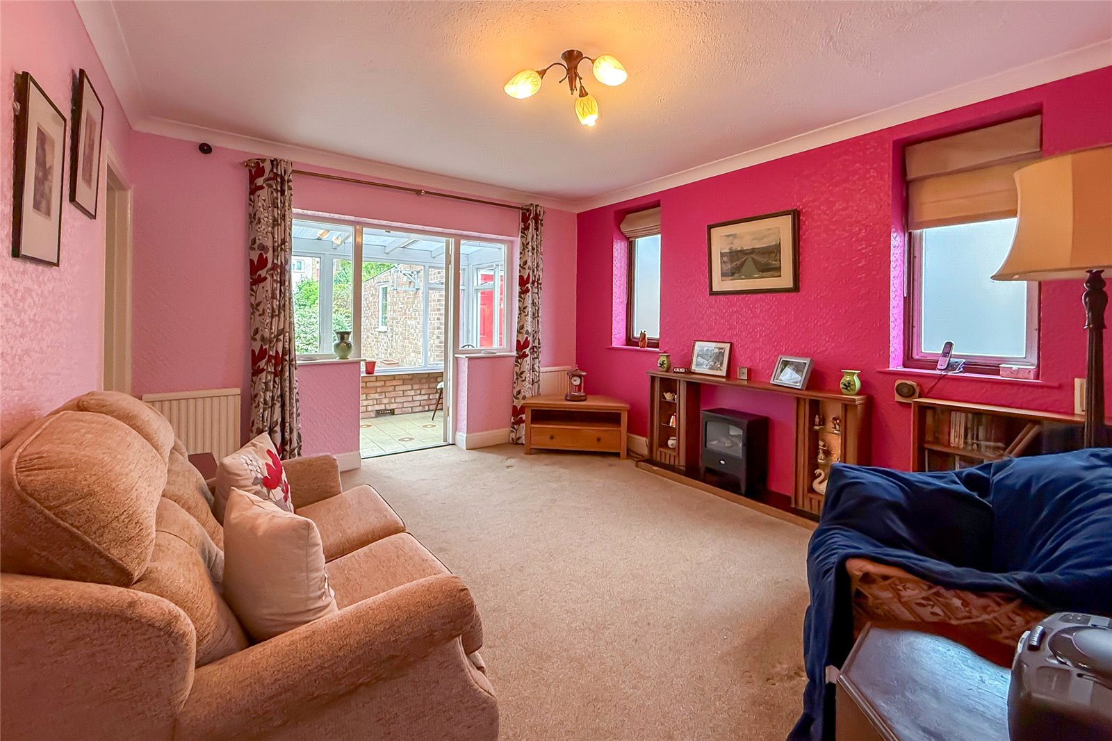2 bed detached bungalow for sale in Barton Road, Luton, Bedfordshire, LU3  - Property Image 4