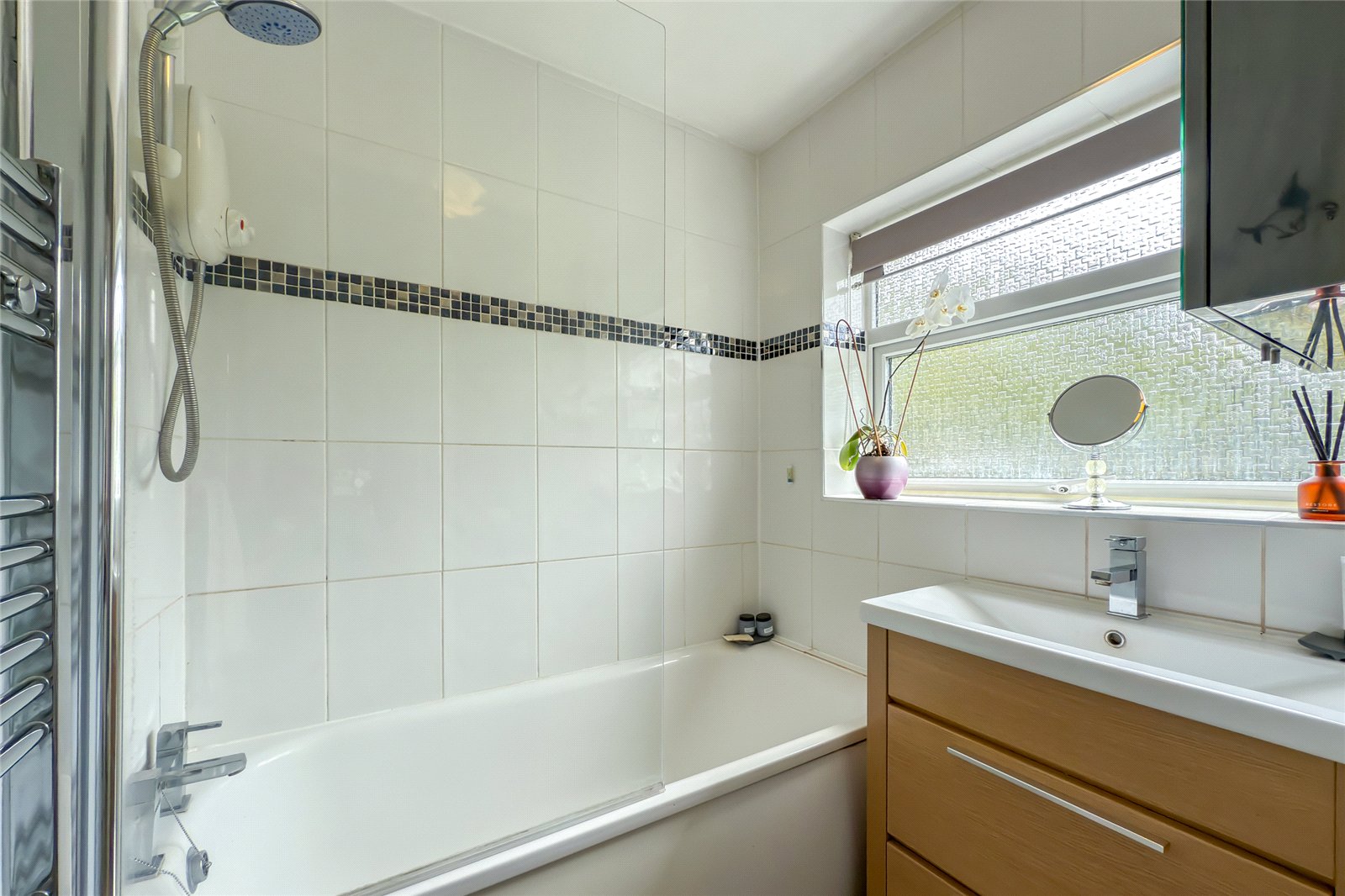 3 bed semi-detached house for sale in Garrard Way, Wheathampstead, Hertfordshire, AL4  - Property Image 10