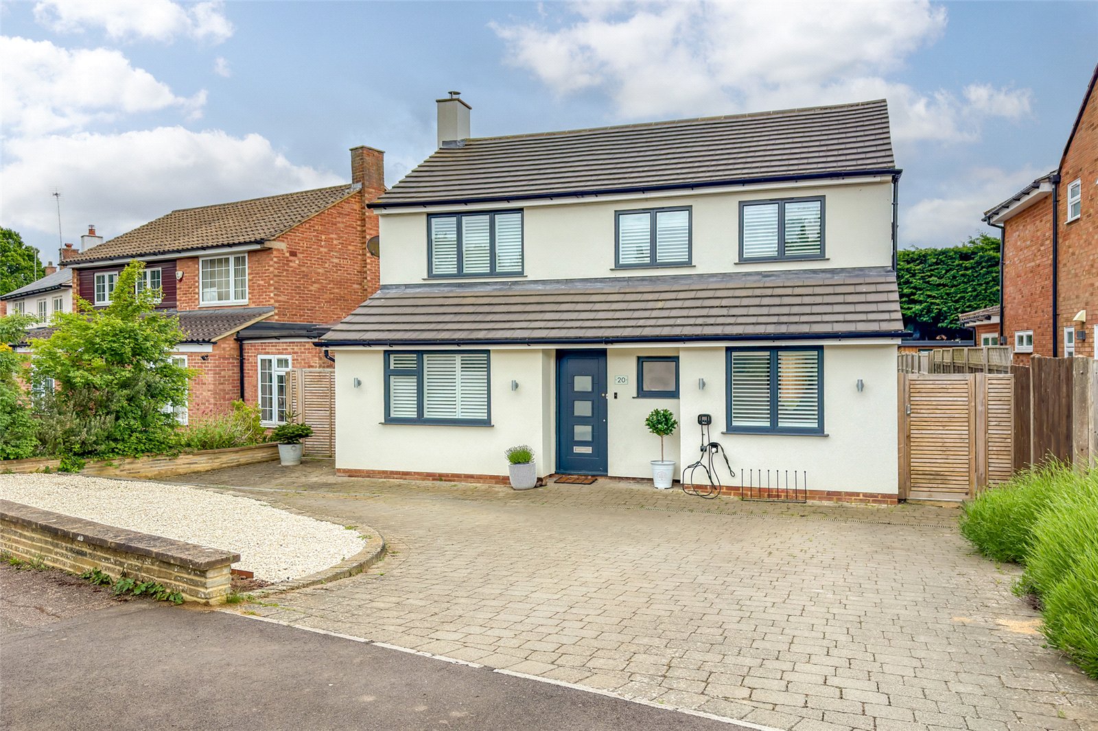 4 bed detached house for sale in Greenway, Harpenden, Hertfordshire, AL5  - Property Image 3