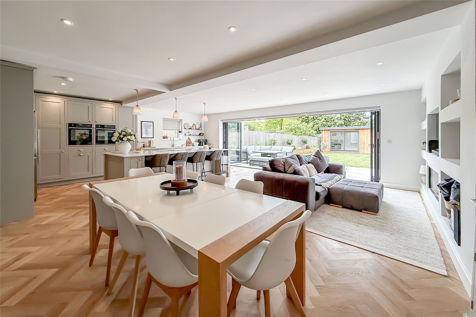 4 bed detached house for sale in Greenway, Harpenden, Hertfordshire, AL5  - Property Image 2