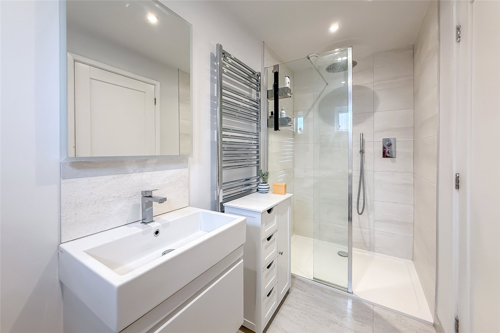 4 bed detached house for sale in Greenway, Harpenden, Hertfordshire, AL5  - Property Image 25