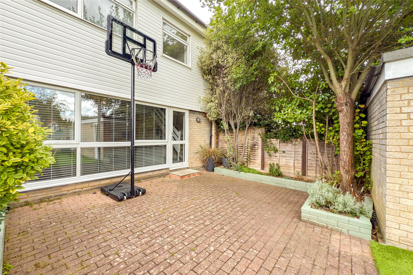 3 bed end of terrace house for sale in Garden Close, St. Albans, Hertfordshire, AL1  - Property Image 13
