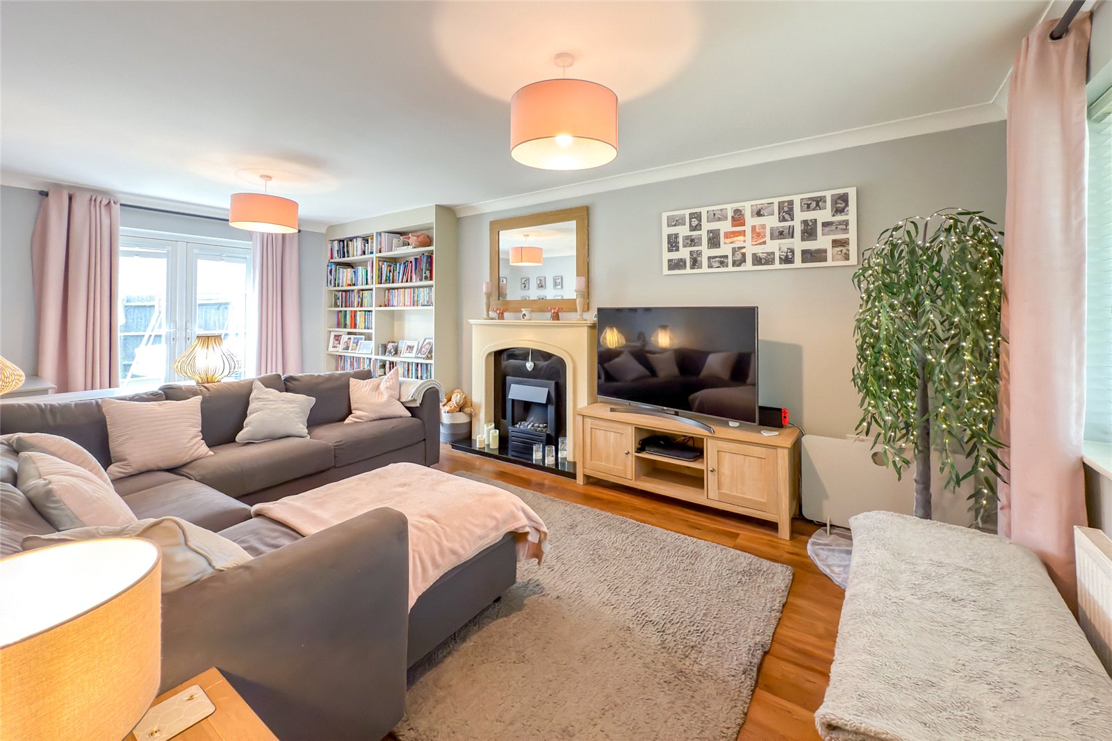 4 bed detached house for sale in Old School Drive, Wheathampstead, Hertfordshire, AL4 - Property Image 2