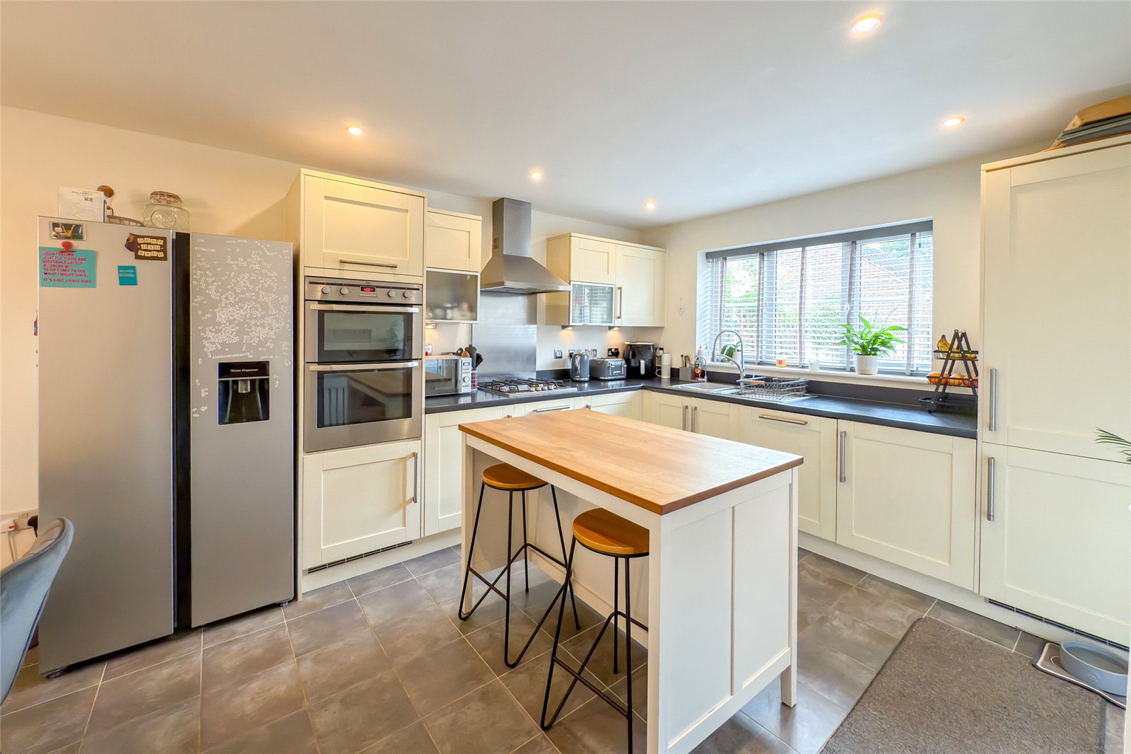 4 bed detached house for sale in Old School Drive, Wheathampstead, Hertfordshire, AL4 - Property Image 5