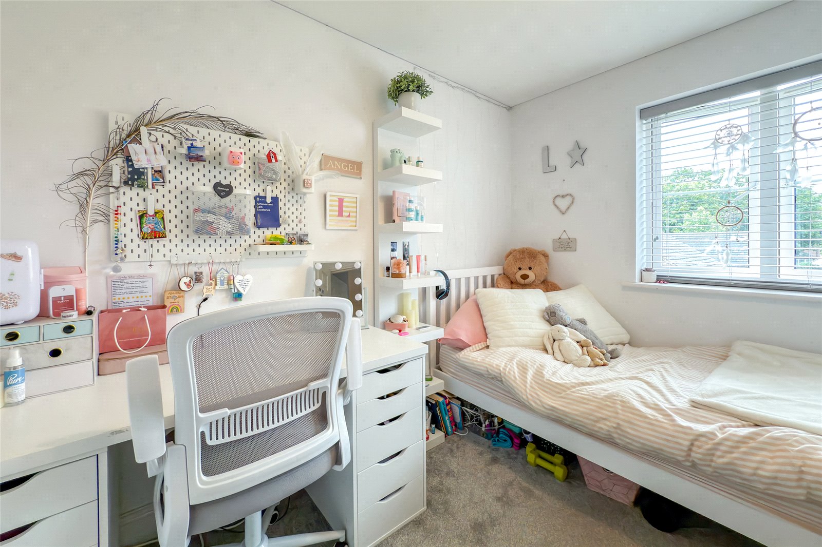 4 bed detached house for sale in Old School Drive, Wheathampstead, Hertfordshire, AL4 - Property Image 10