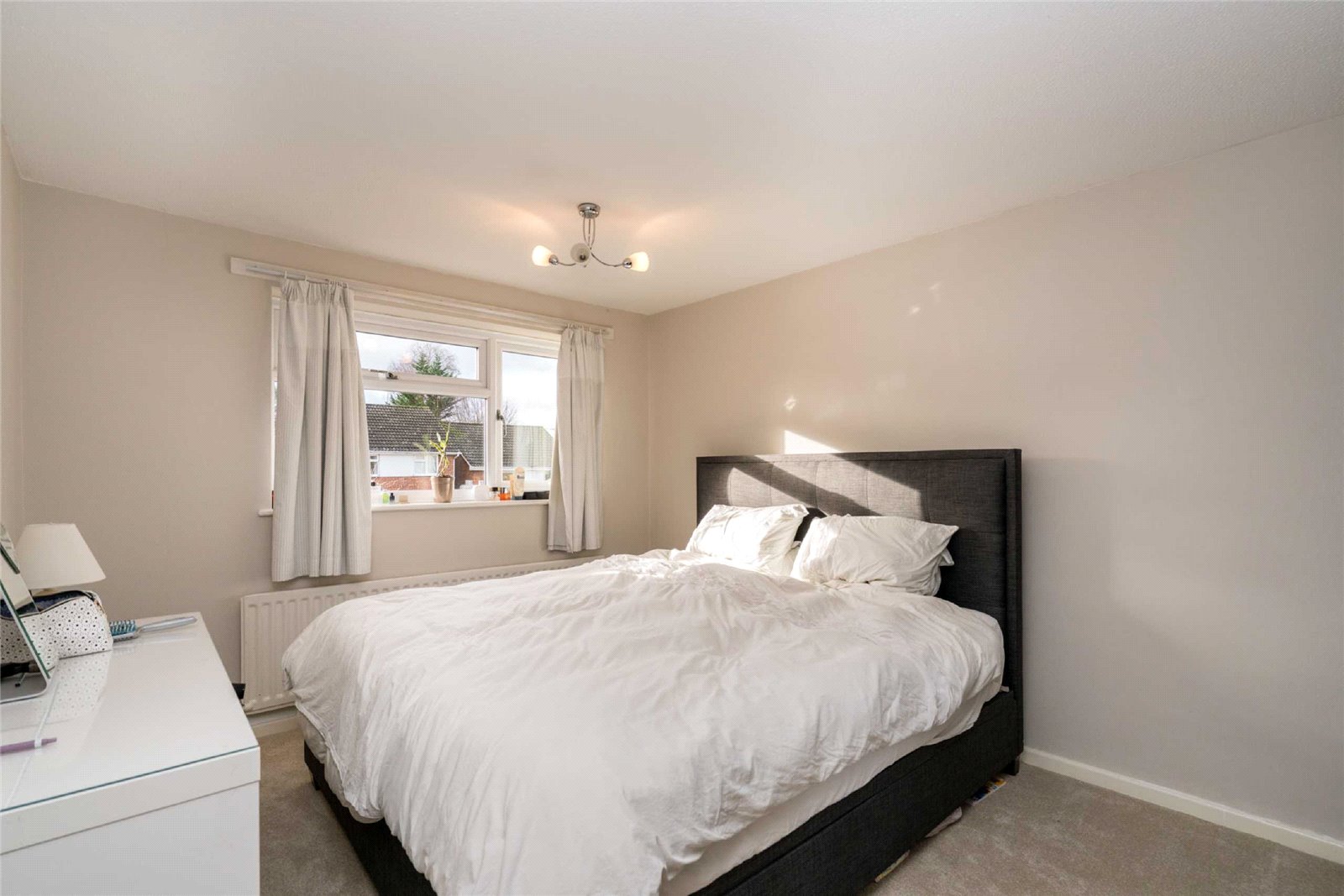 3 bed detached house for sale in Tarrant Drive, Harpenden, Hertfordshire, AL5  - Property Image 6