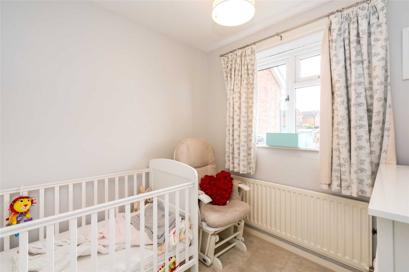 3 bed detached house for sale in Tarrant Drive, Harpenden, Hertfordshire, AL5  - Property Image 10