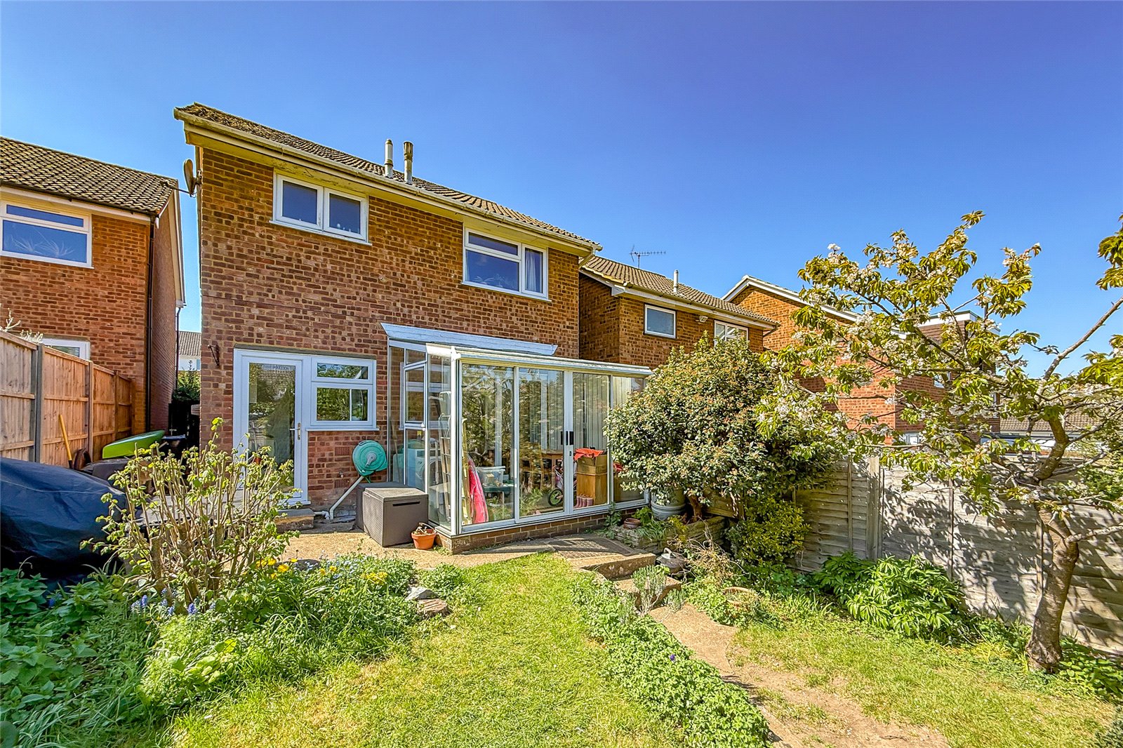 3 bed detached house for sale in Tarrant Drive, Harpenden, Hertfordshire, AL5  - Property Image 13