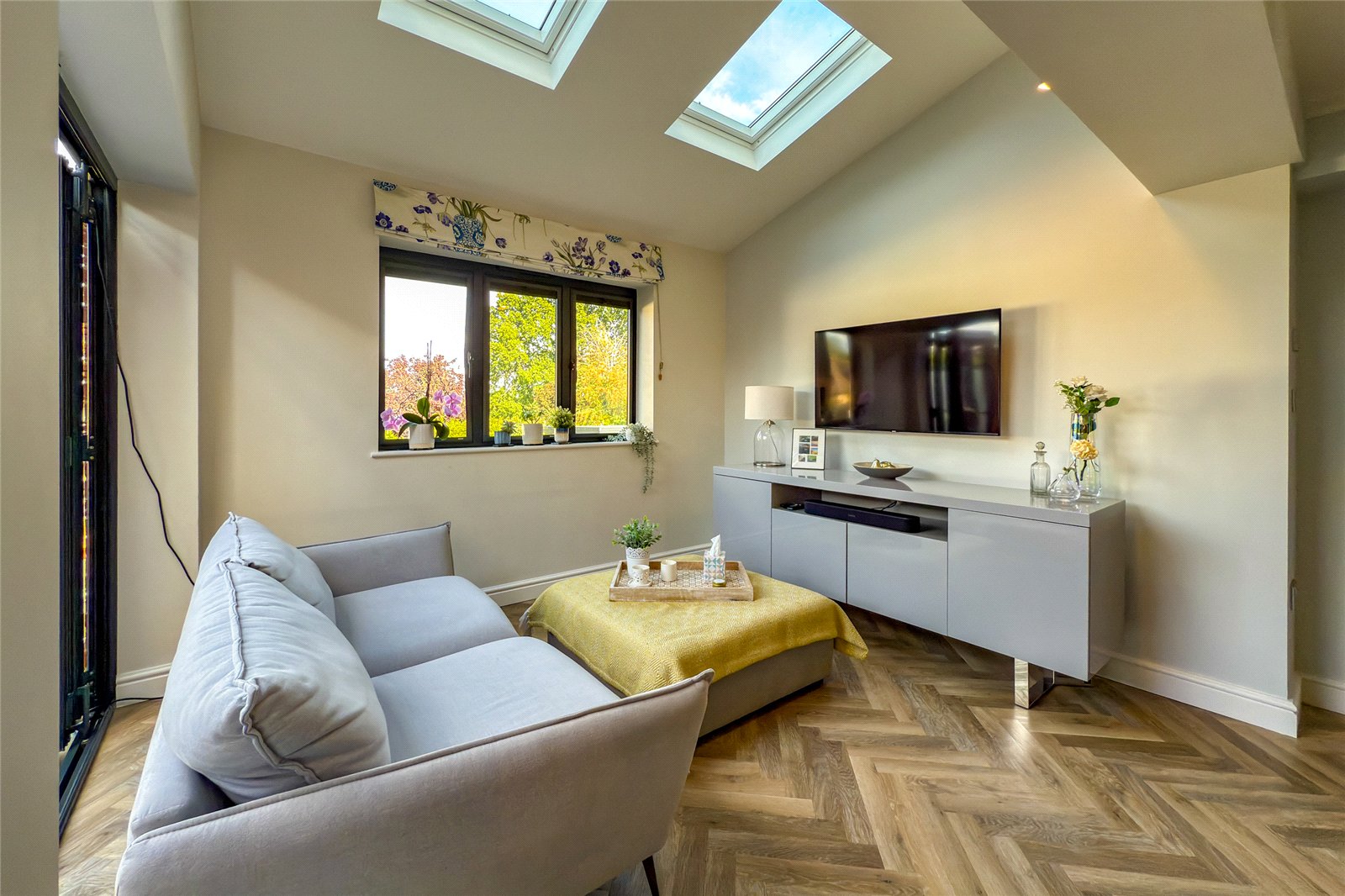 4 bed semi-detached house for sale in Clarendon Road, Harpenden, Hertfordshire, AL5 - Property Image 20