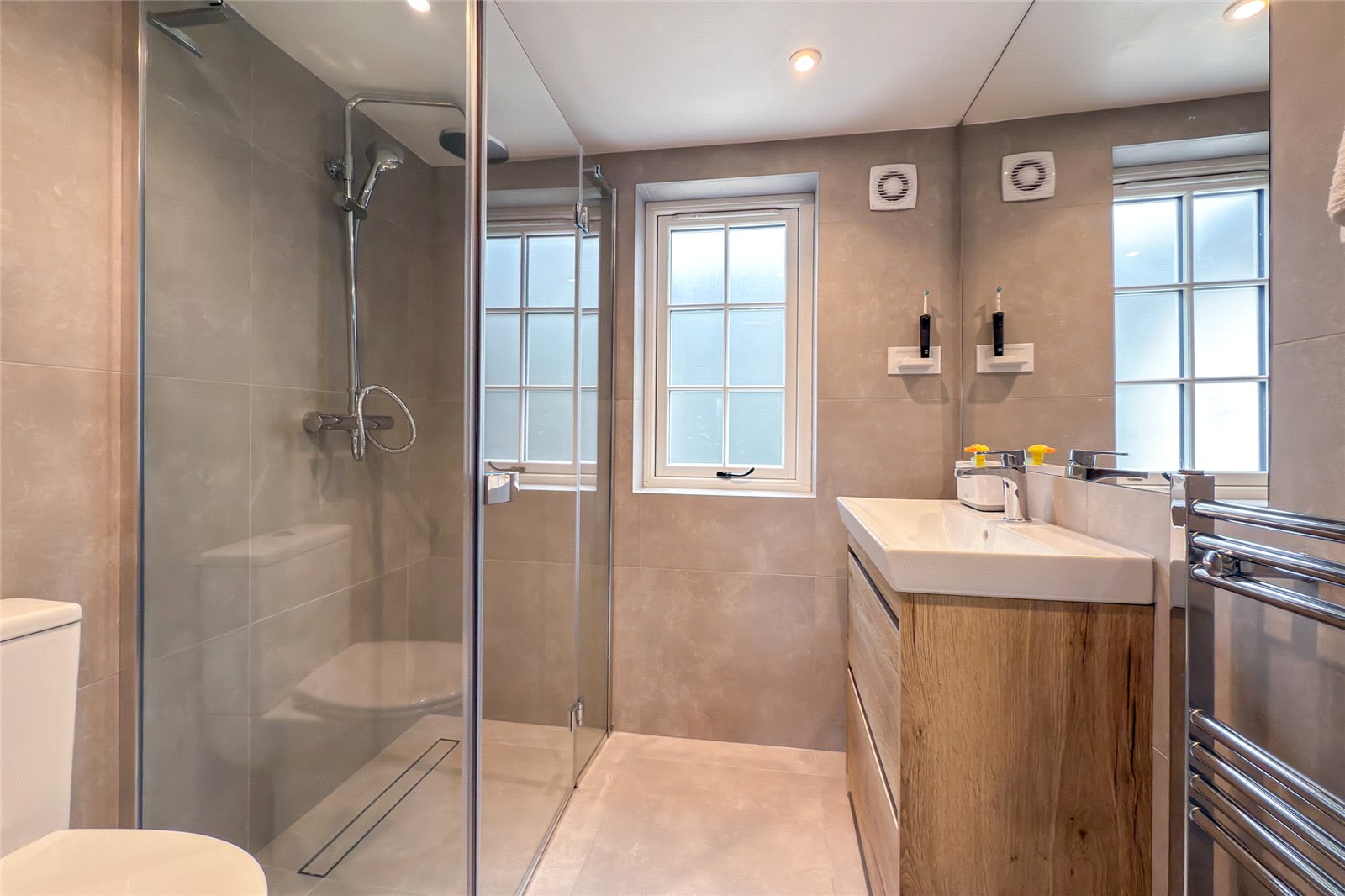 4 bed semi-detached house for sale in Park Hill, Harpenden, Hertfordshire, AL5 - Property Image 17