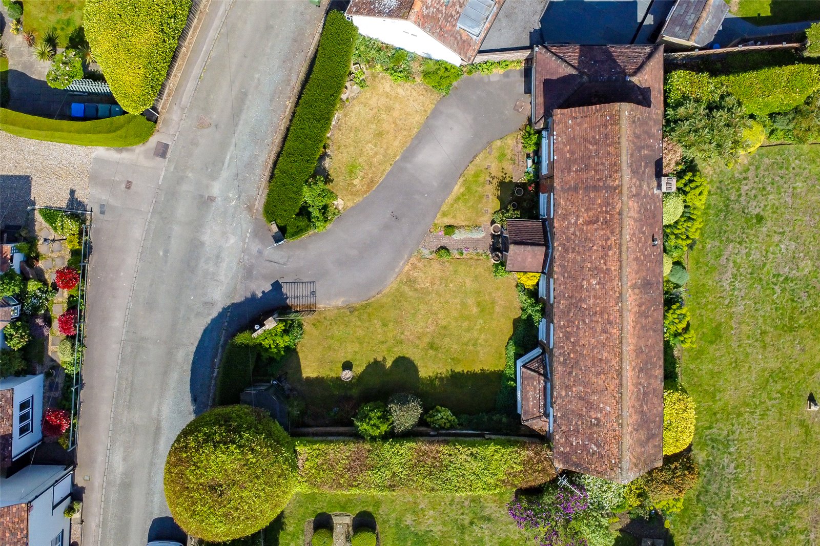 3 bed detached house for sale in River Hill, Flamstead, Hertfordshire, AL3  - Property Image 14