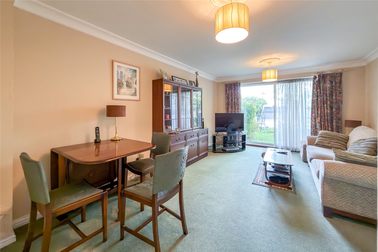 2 bed terraced house for sale in Betjeman Close, Harpenden, Hertfordshire, AL5 - Property Image 4