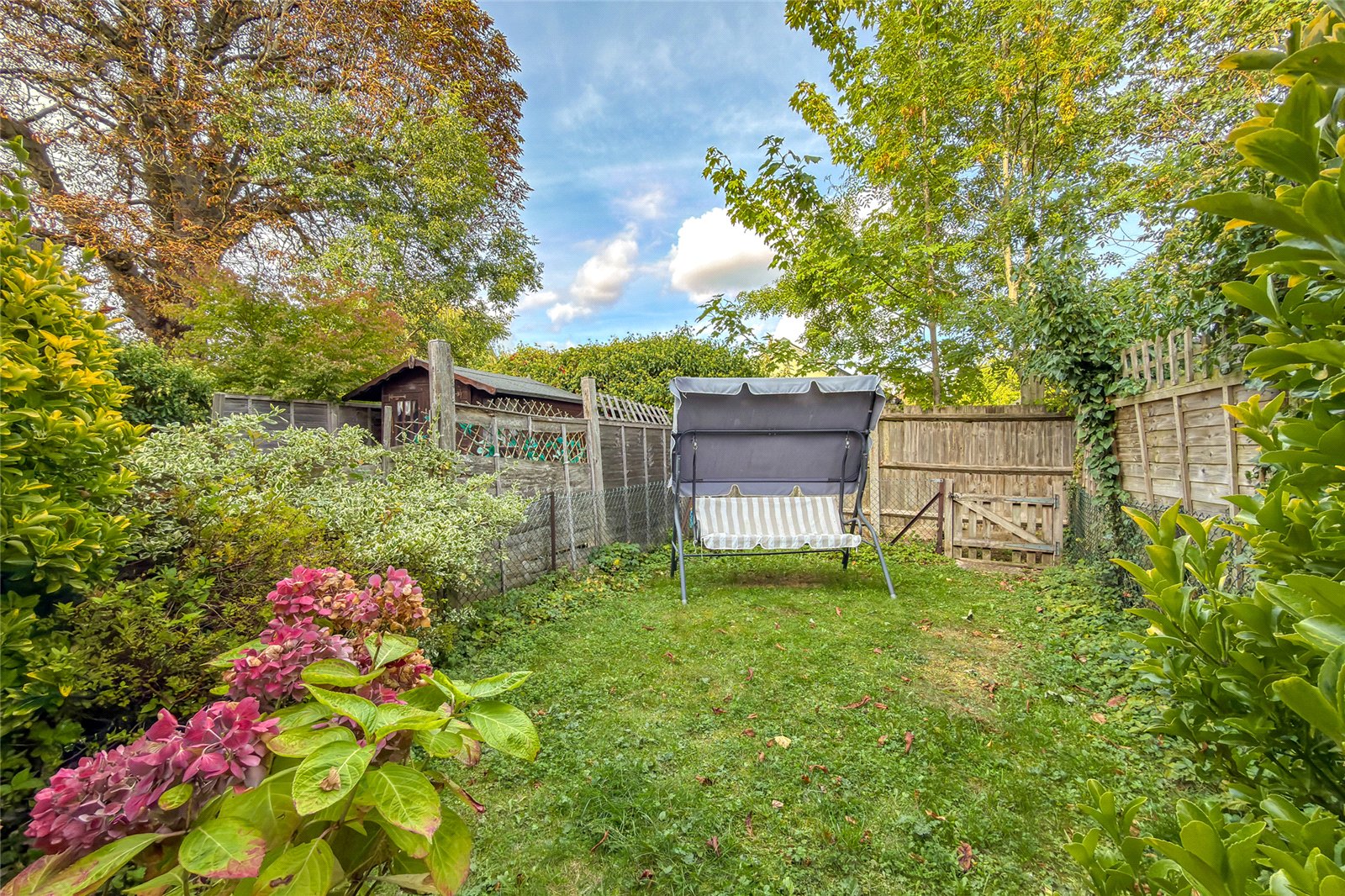 2 bed terraced house for sale in Betjeman Close, Harpenden, Hertfordshire, AL5 - Property Image 8