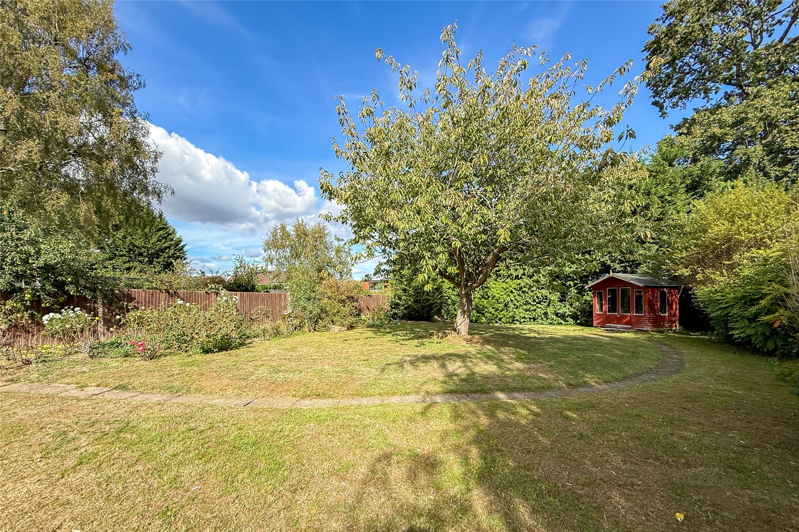 4 bed detached house for sale in Tuffnells Way, Harpenden, Hertfordshire, AL5  - Property Image 16
