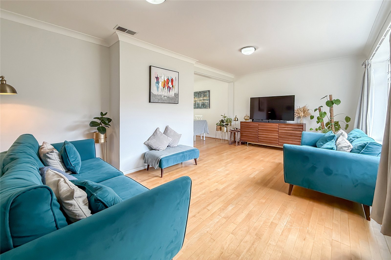 4 bed detached house for sale in Tuffnells Way, Harpenden, Hertfordshire, AL5  - Property Image 19