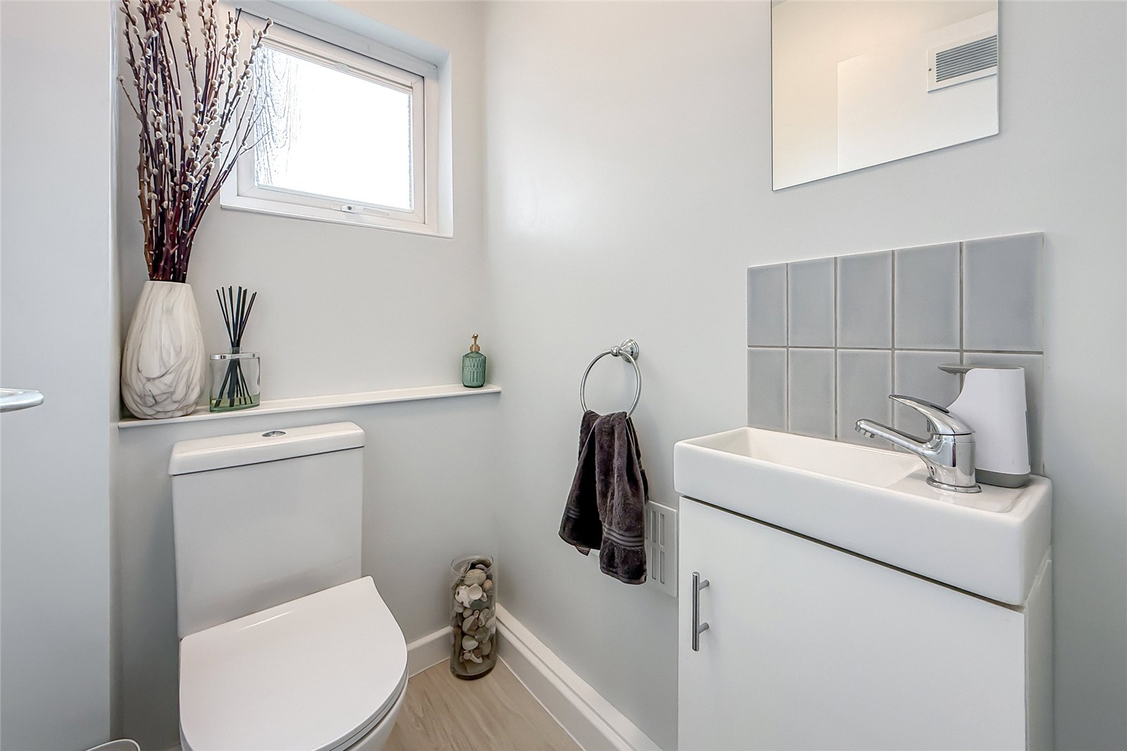 4 bed detached house for sale in Tuffnells Way, Harpenden, Hertfordshire, AL5  - Property Image 21