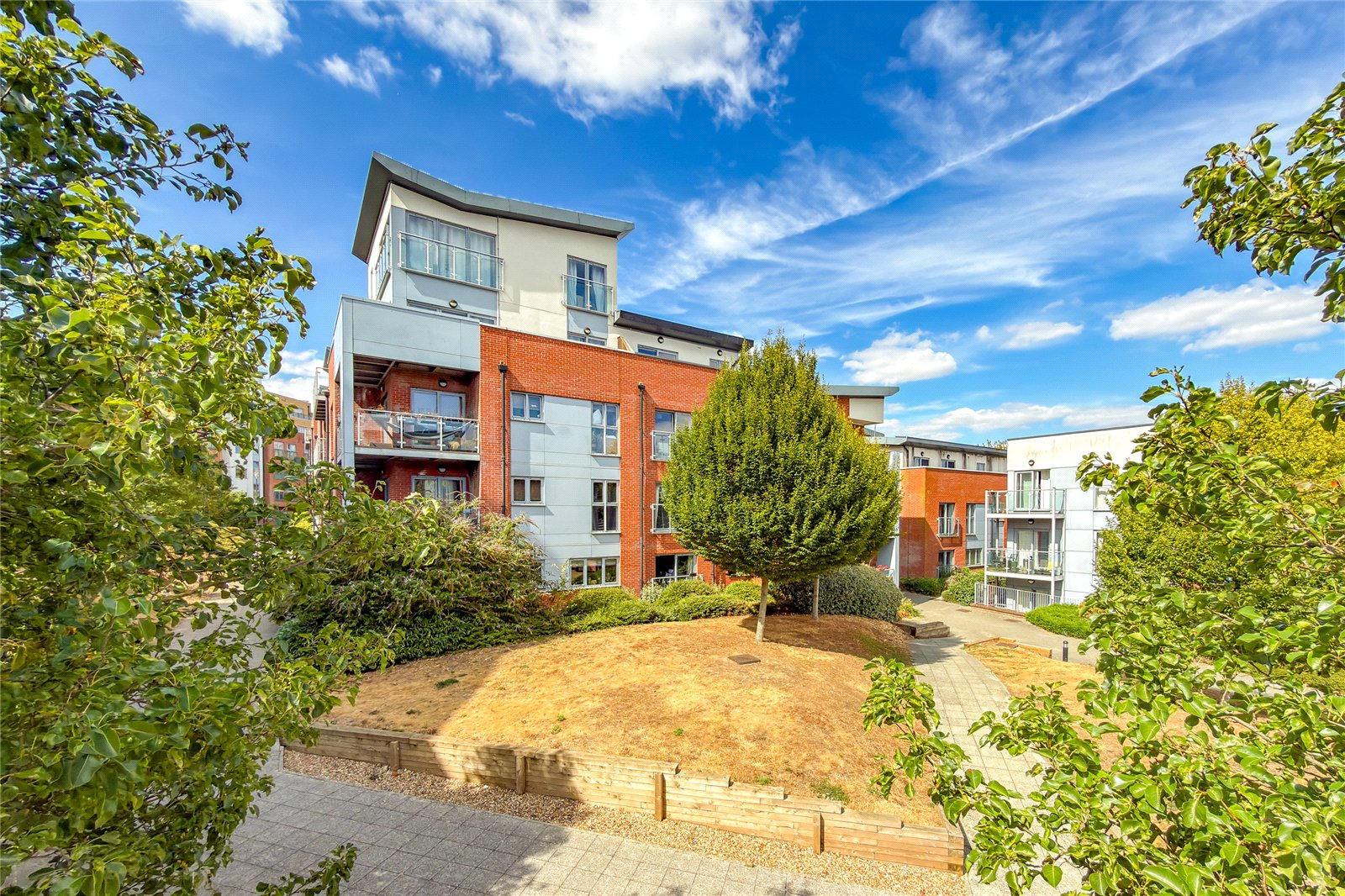 1 bed apartment for sale in Roma House, Charrington Place, St. Albans, Hertfordshire,, AL1