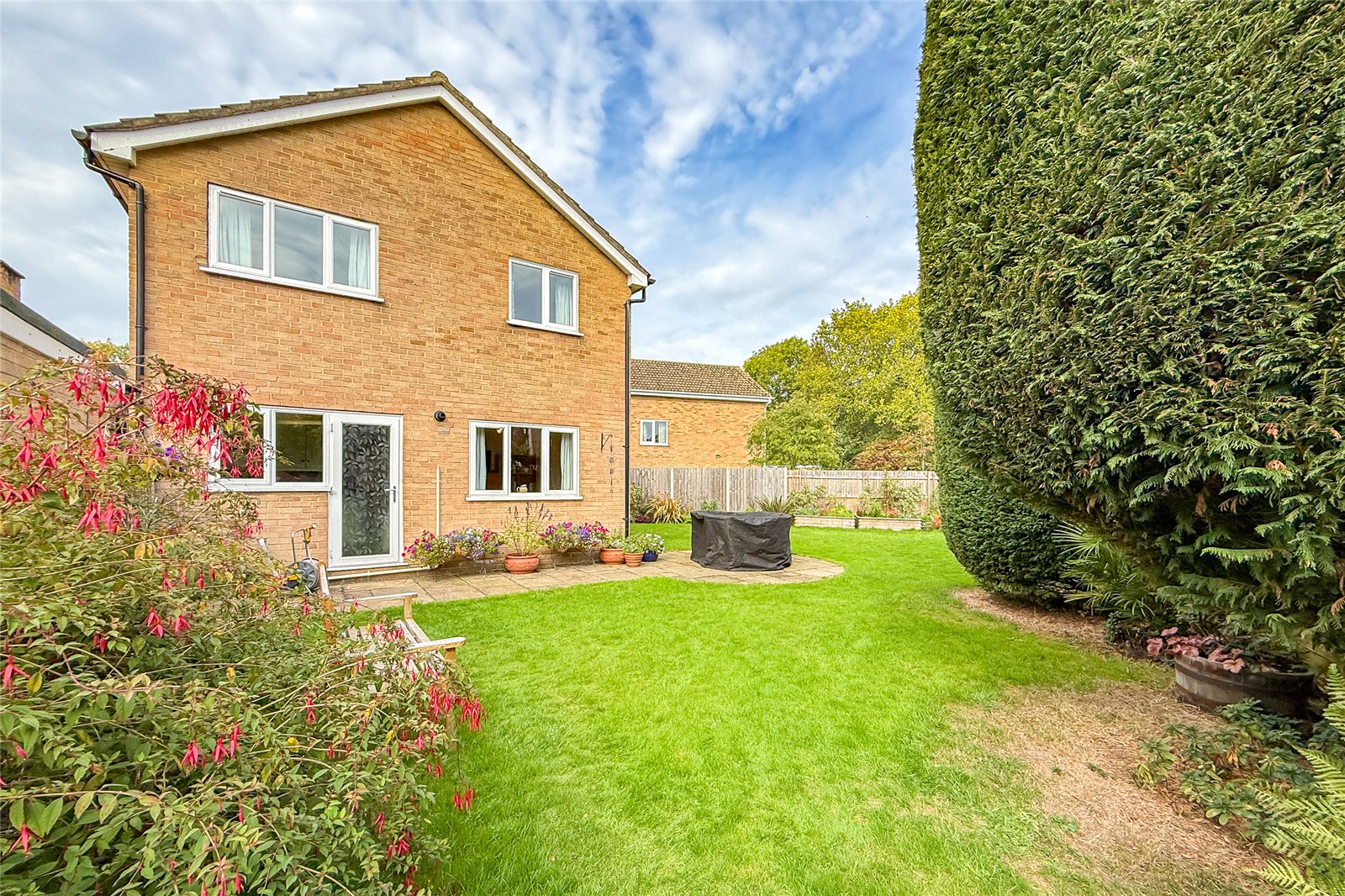 4 bed detached house for sale in Alzey Gardens, Harpenden, Hertfordshire, AL5  - Property Image 24