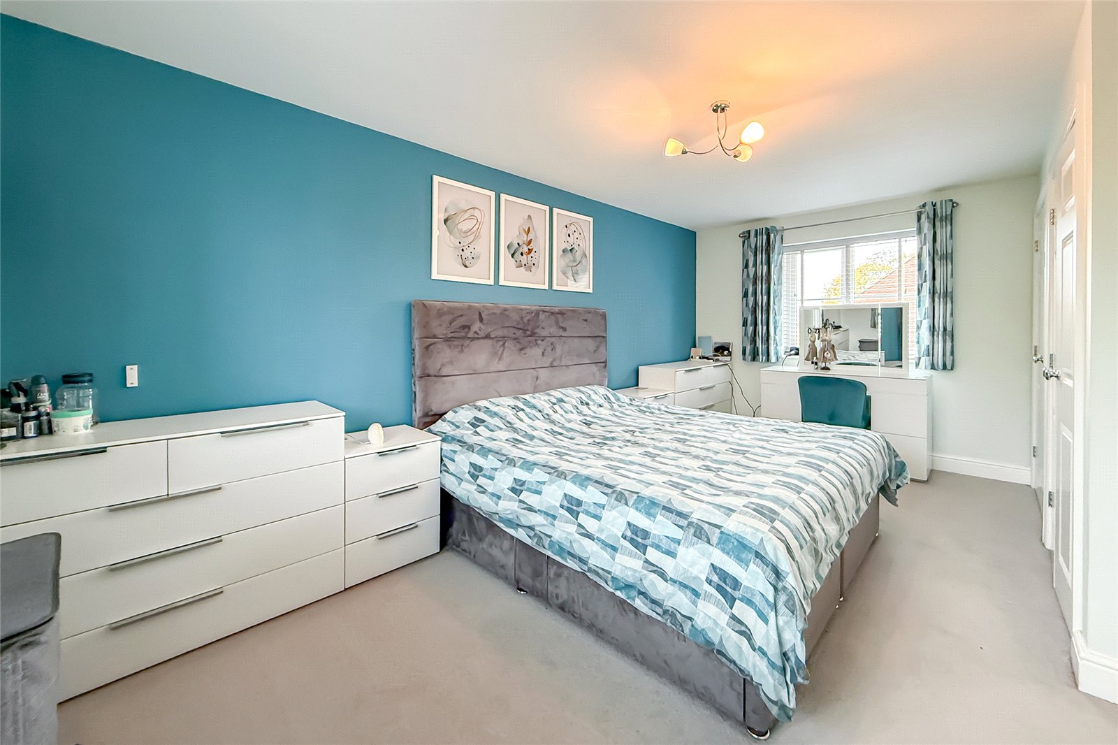4 bed detached house for sale in Old School Drive, Wheathampstead, Hertfordshire, AL4 - Property Image 6