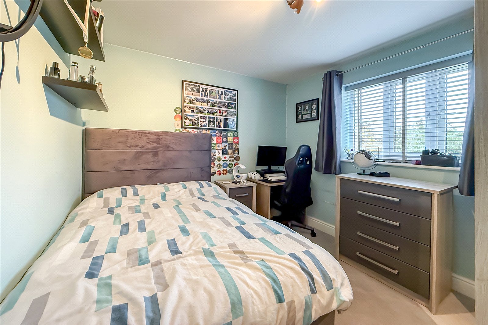 4 bed detached house for sale in Old School Drive, Wheathampstead, Hertfordshire, AL4 - Property Image 8