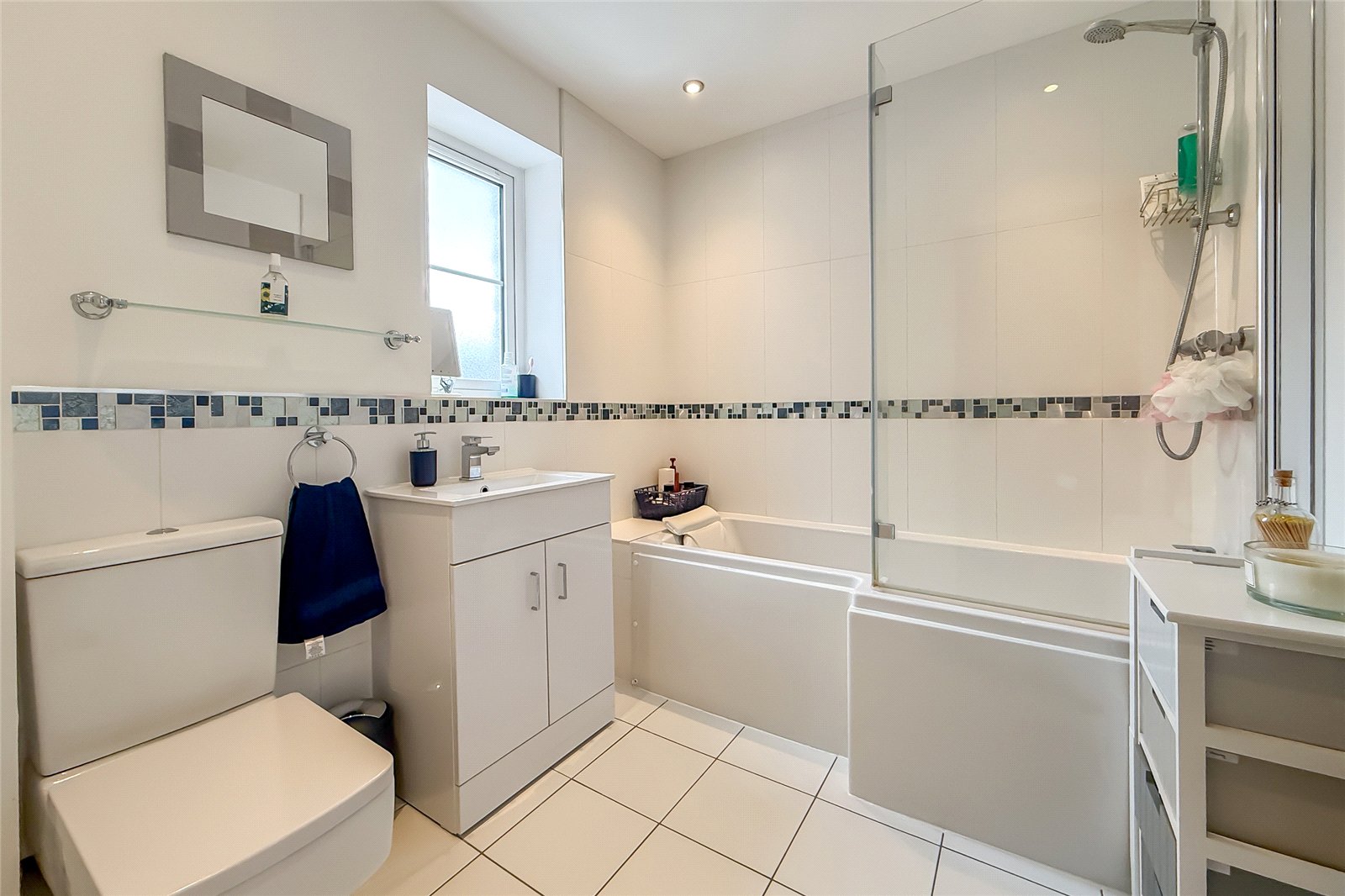 4 bed detached house for sale in Old School Drive, Wheathampstead, Hertfordshire, AL4 - Property Image 10