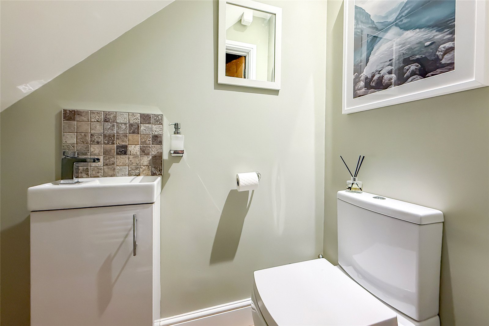 4 bed detached house for sale in Old School Drive, Wheathampstead, Hertfordshire, AL4 - Property Image 15