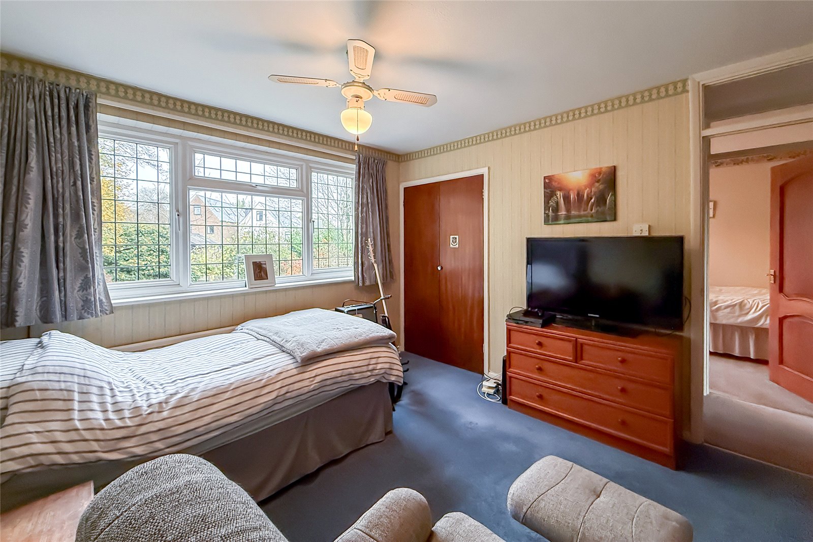 4 bed detached house for sale in Courtfields, Harpenden, Hertfordshire, AL5  - Property Image 8