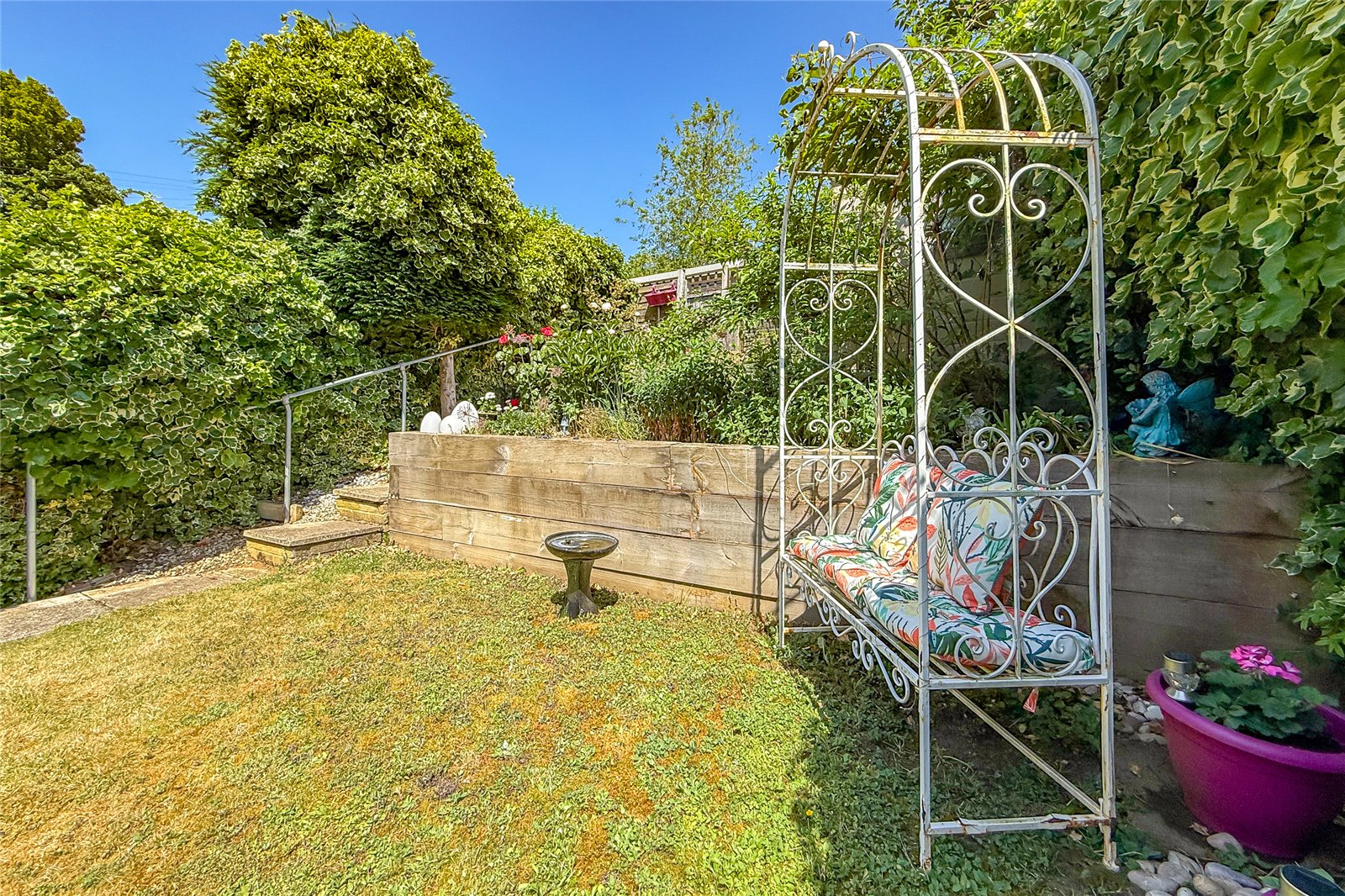 3 bed terraced house for sale in Bramble Close, Harpenden, Hertfordshire, AL5 - Property Image 20