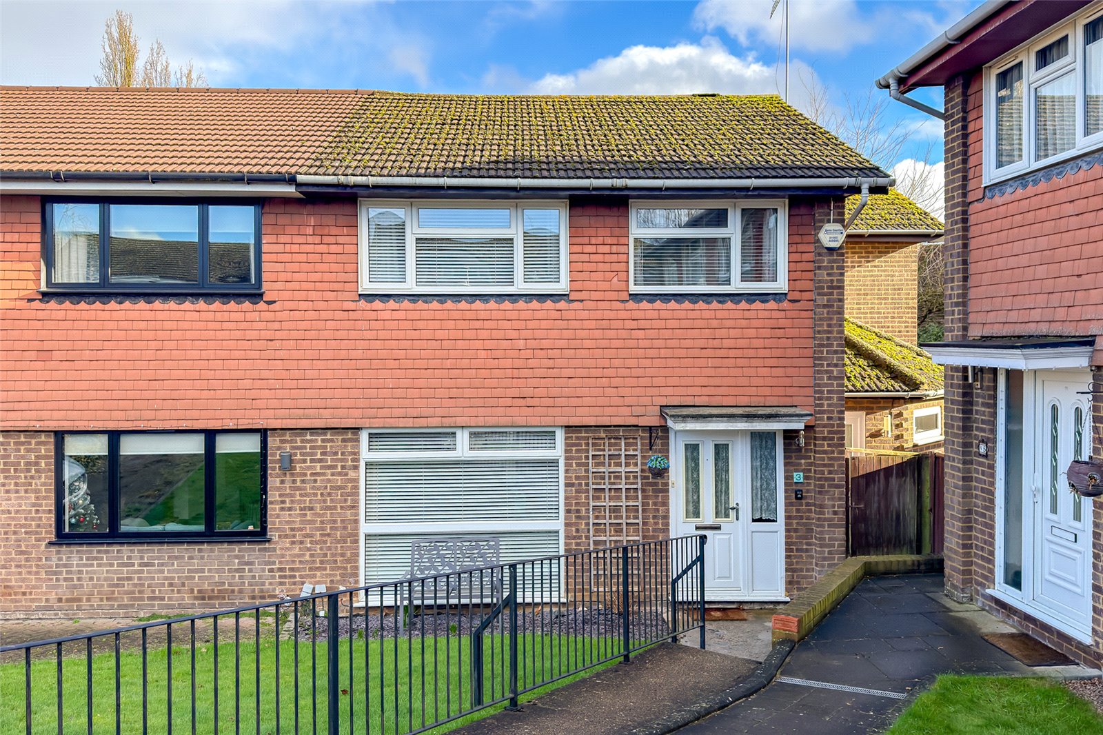 4 bed semi-detached house for sale in Tiverton Court, Harpenden, Hertfordshire, AL5 - Property Image 3
