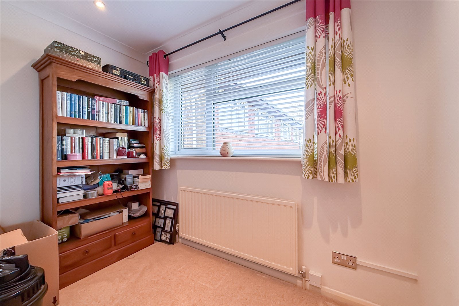 4 bed semi-detached house for sale in Tiverton Court, Harpenden, Hertfordshire, AL5 - Property Image 6