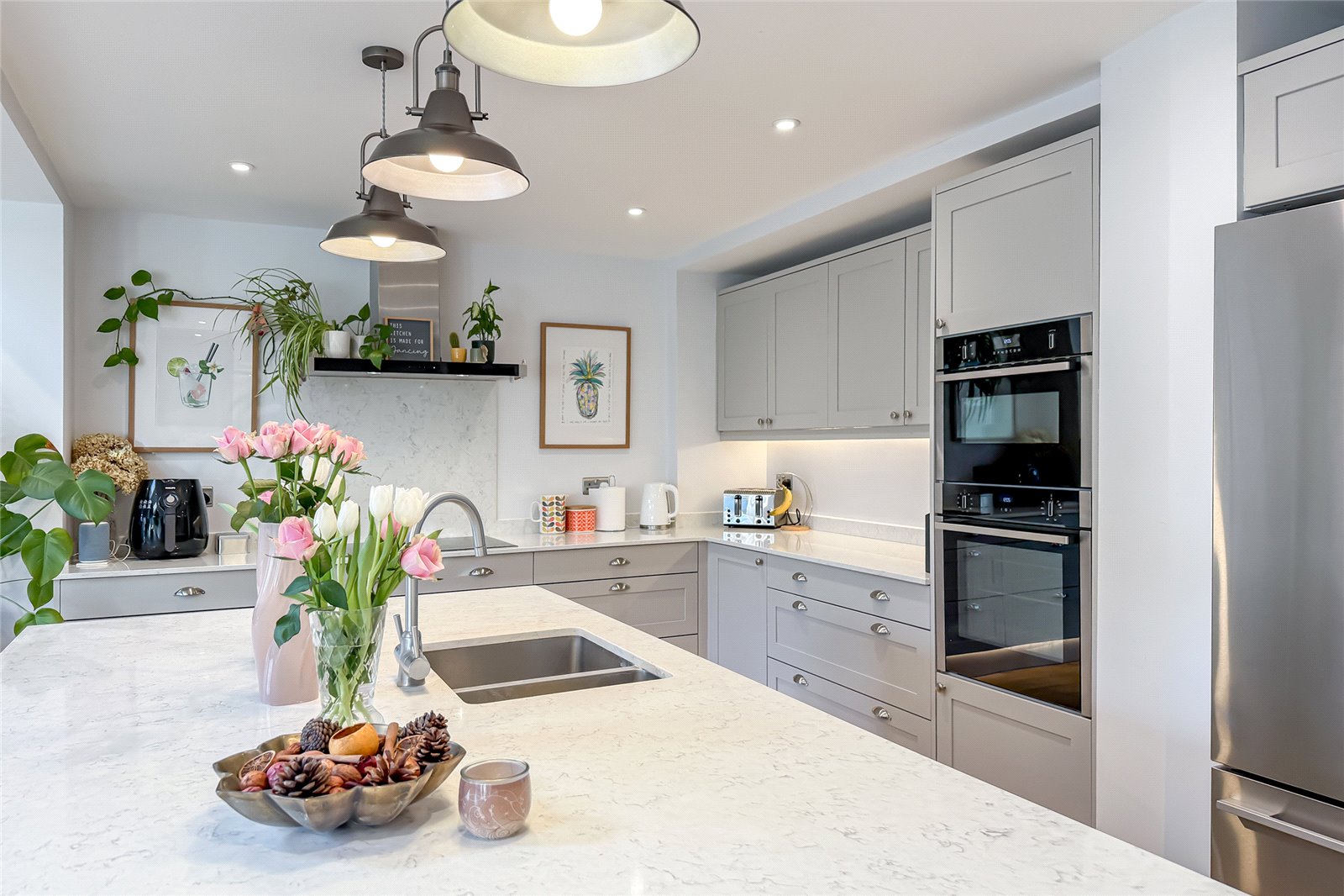 4 bed semi-detached house for sale in Charmouth Road, St. Albans, Hertfordshire, AL1  - Property Image 5