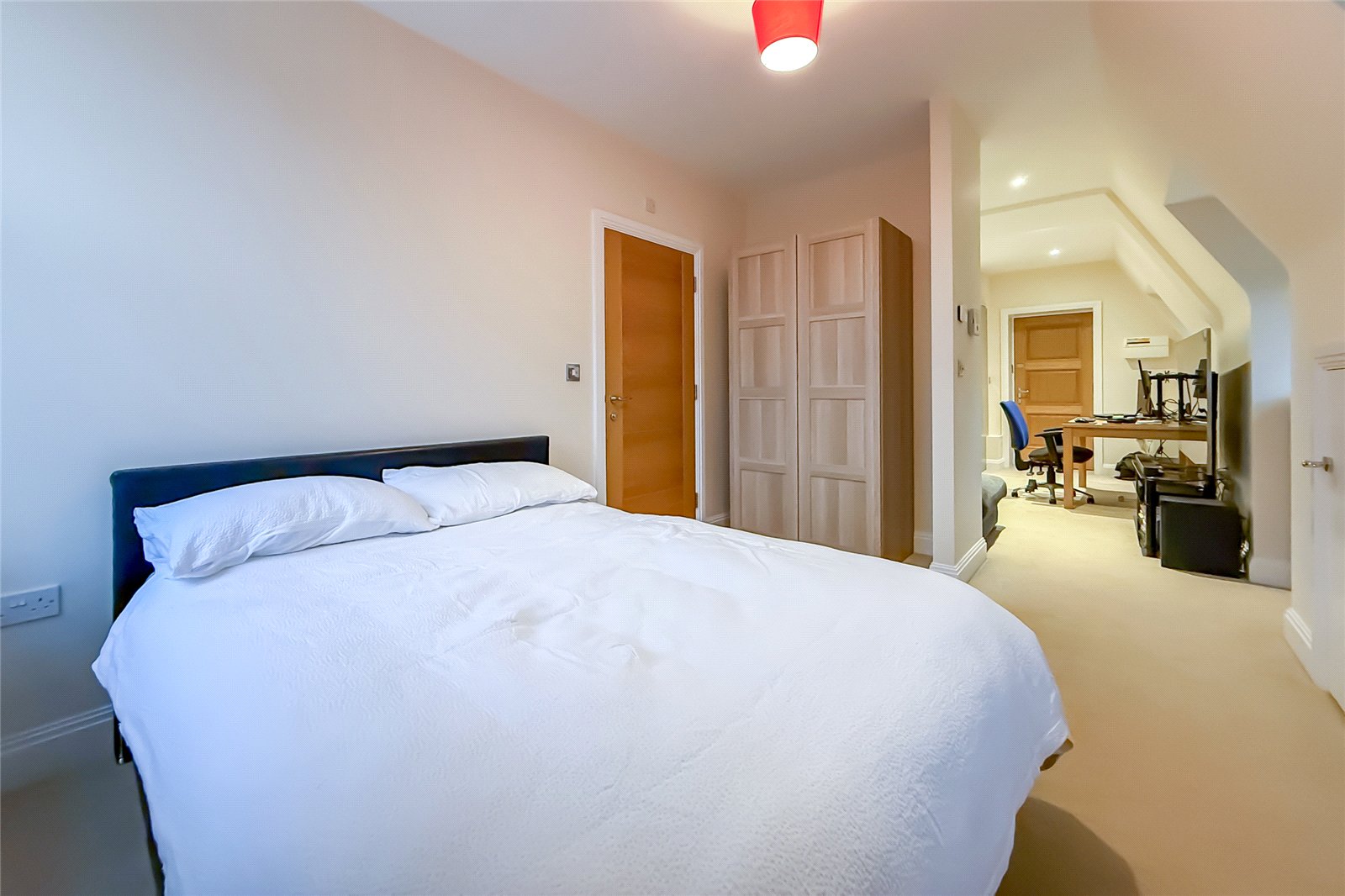 1 bed apartment for sale in Gleneagle Manor, Townsend Lane, Harpenden, Hertfordshire, AL5  - Property Image 4